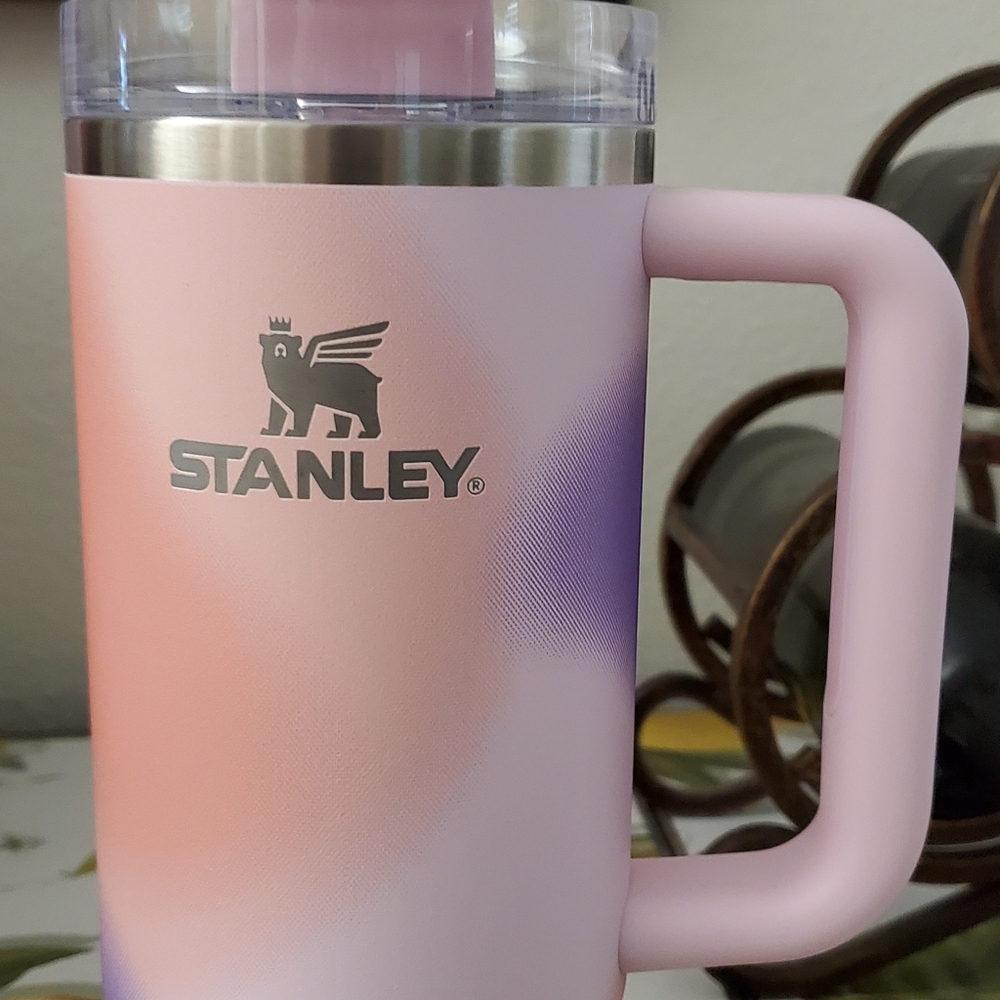 Stanley The New Frequency Rose Petal Motion